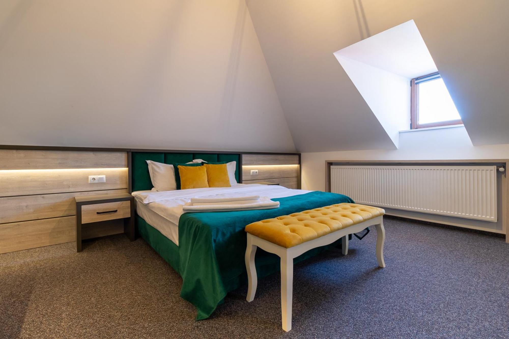 Отель Loft By Lumiere Сибиу Экстерьер фото