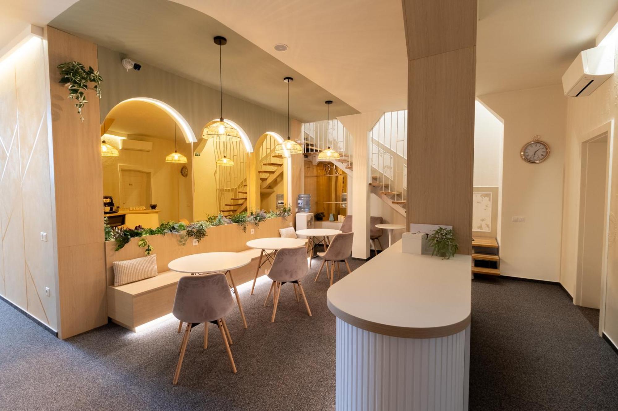 Отель Loft By Lumiere Сибиу Экстерьер фото